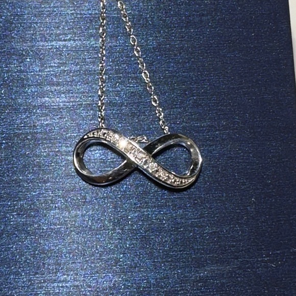 Genuine Diamonds Infinity Symbol Necklace 18” long solid 925 Sterling Silver - Picture 7 of 8